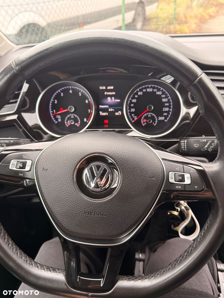 Volkswagen Touran 1.5 TSI ACT OPF Highline - 11