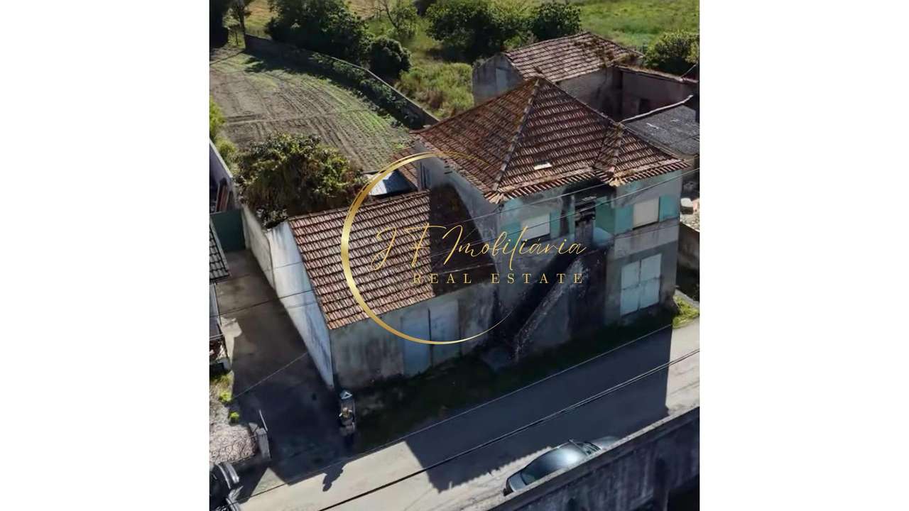 Moradia para Restaurar T4 em Oliveirinha - Grande imagem: 2/20