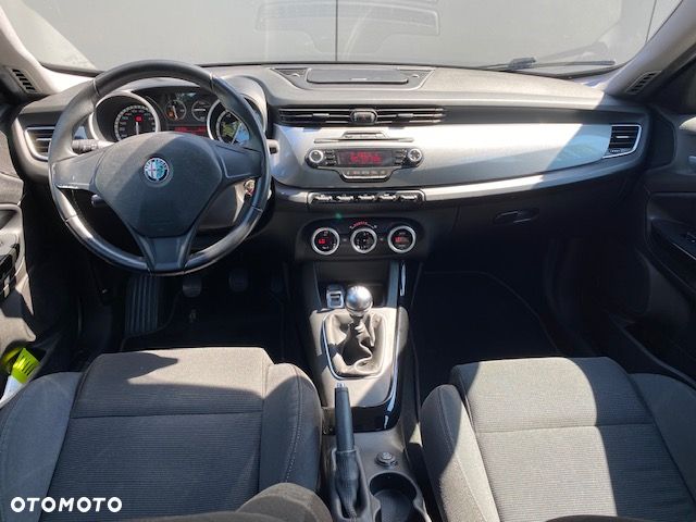 Alfa Romeo Giulietta - 13