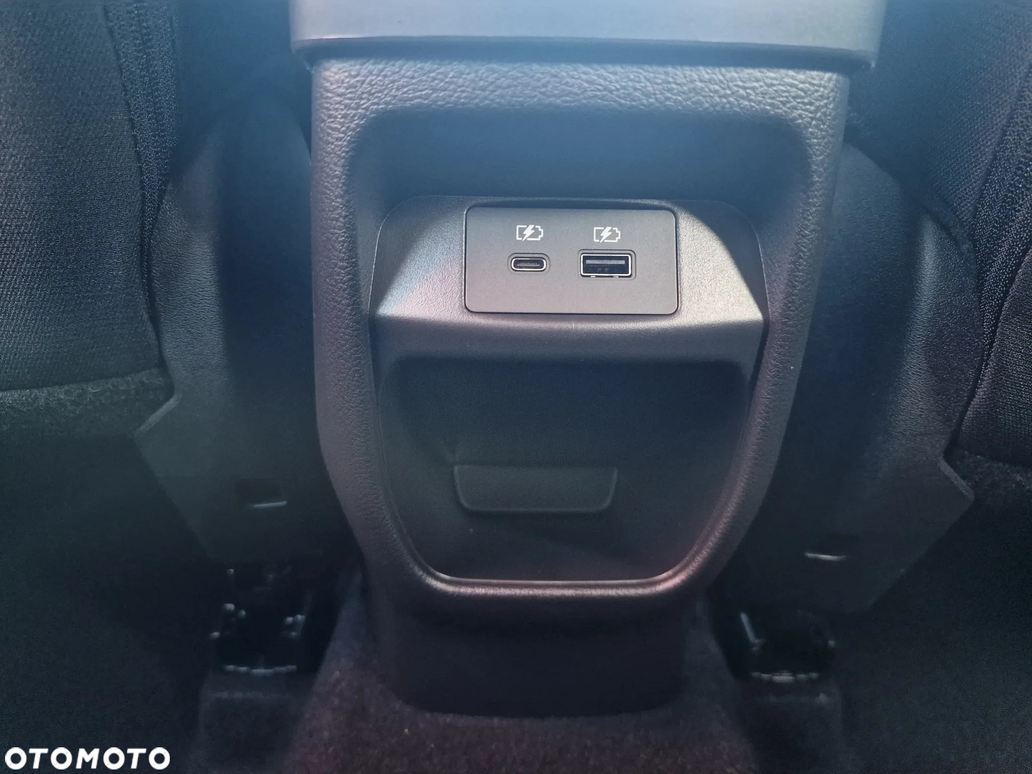 Nissan Juke 1.0 DIG-T N-Connecta DCT - 12