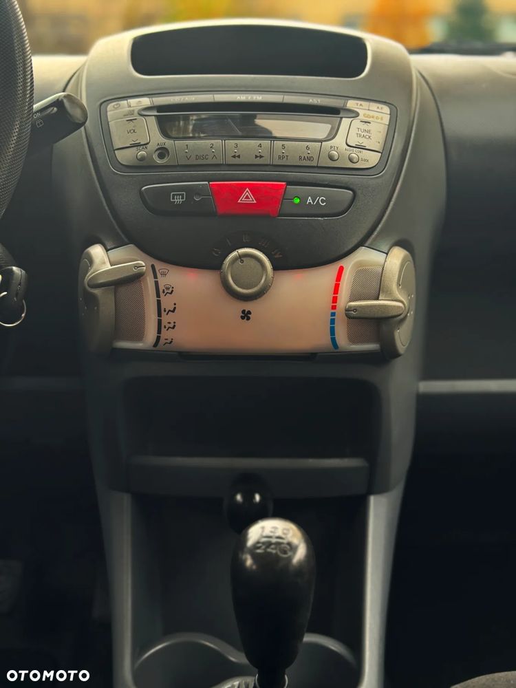 Toyota Aygo 1.0 VVT-i Premium - 24