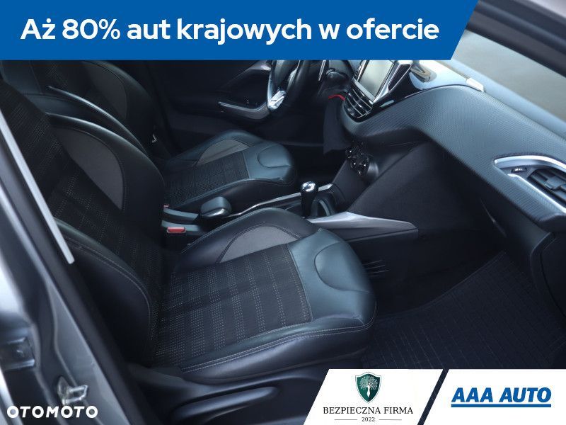 Peugeot 2008 - 11