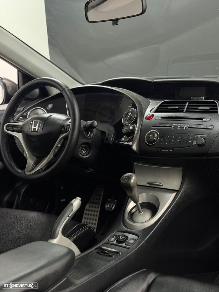 Honda Civic 1.8i-VTEC Comfort - 25