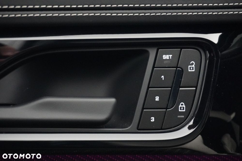 Porsche Panamera - 20