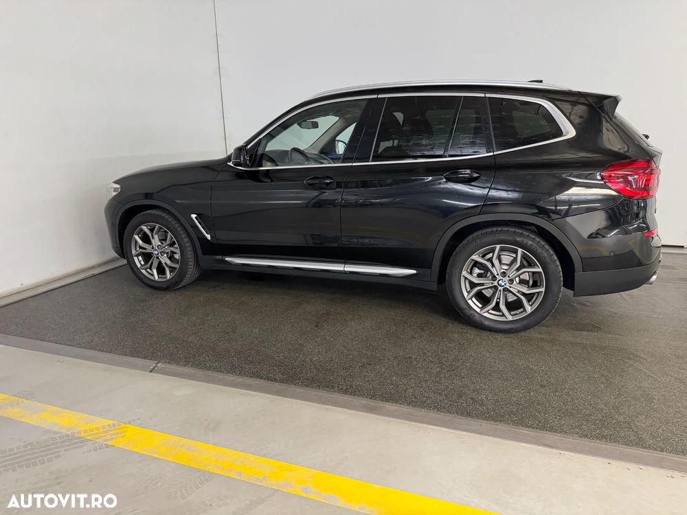 BMW X3 xDrive20d AT Luxury Line - 9