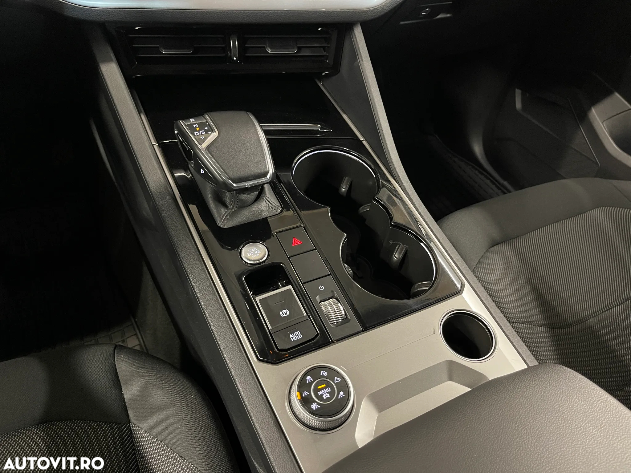 Volkswagen Touareg V6 TDI Style - 24