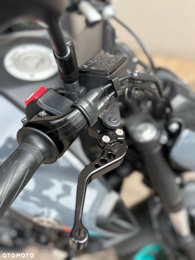 Yamaha MT - 15