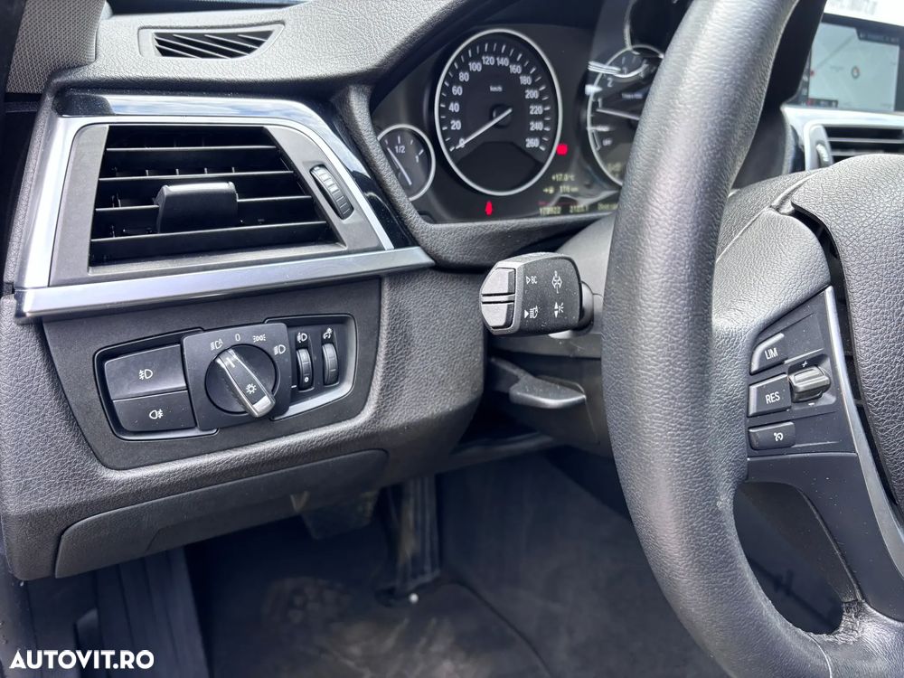 BMW Seria 3 320i xDrive Aut. Advantage - 21