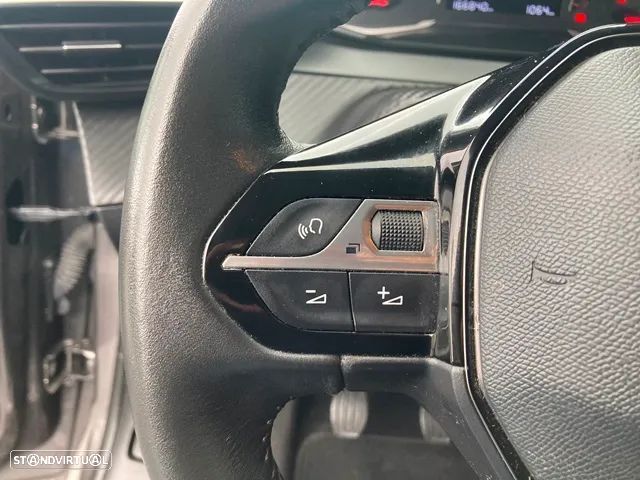 Peugeot 208 1.2 PureTech Active Pack - 12