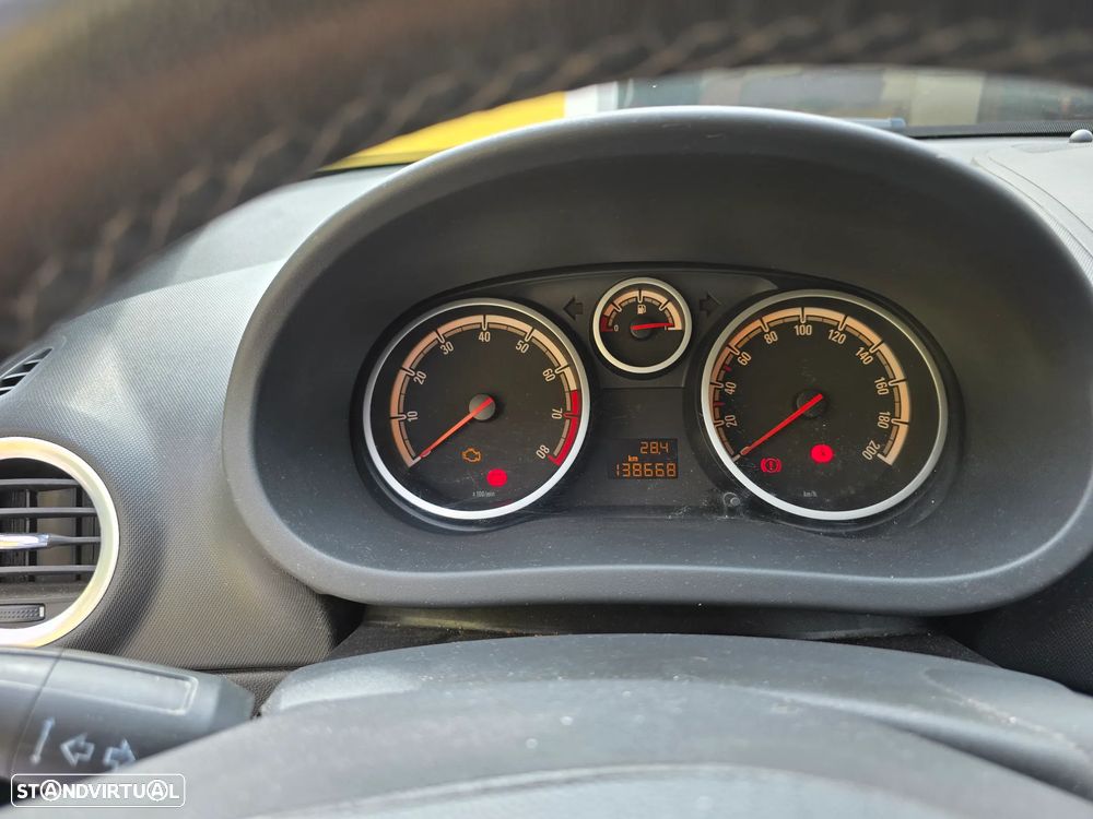 Opel Corsa 1.2 Enjoy FlexFuel - 9