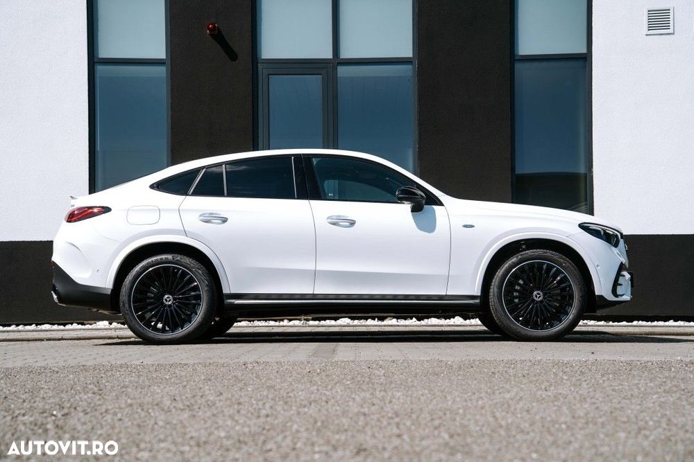 Mercedes-Benz GLC Coupe 300 e 4MATIC - 8