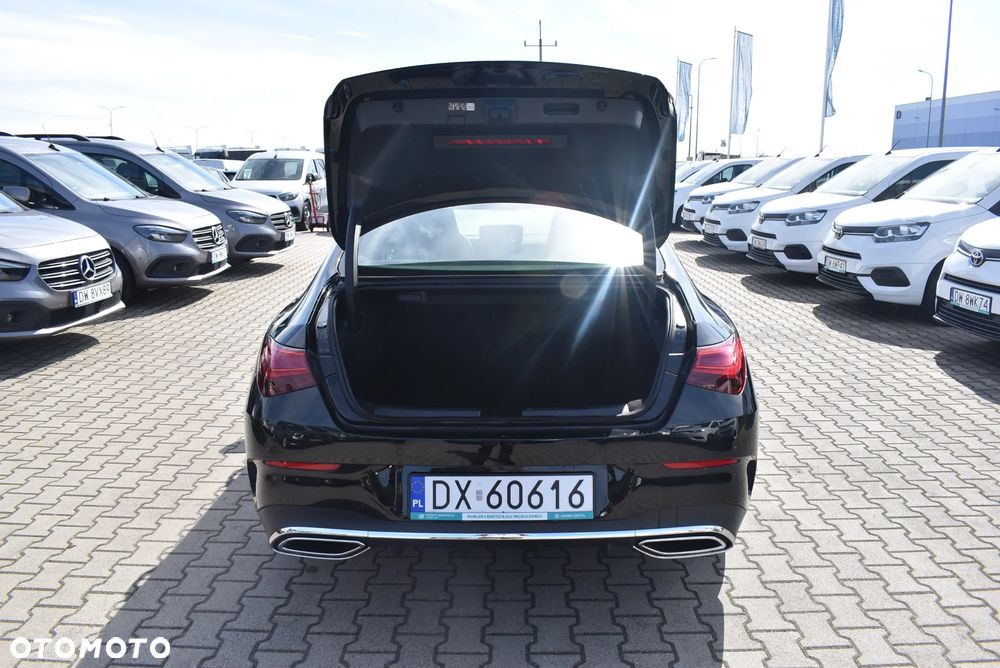 Mercedes-Benz CLA 200 7G-DCT - 12