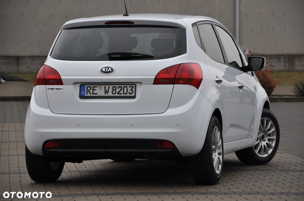 Kia Venga 1.6 CVVT Dream Team Edition - 9