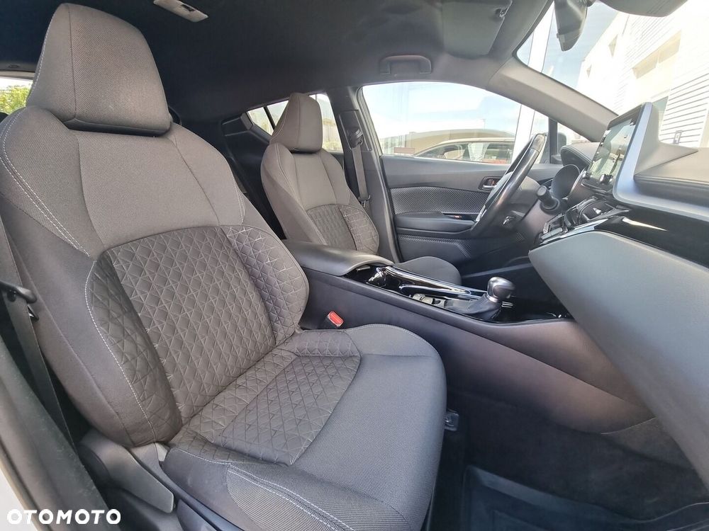 Toyota C-HR 2.0 Hybrid Style - 10