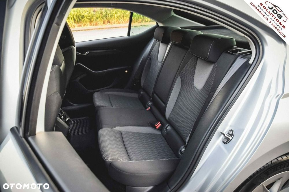 Skoda Octavia 1.5 TSI ACT Ambition - 36