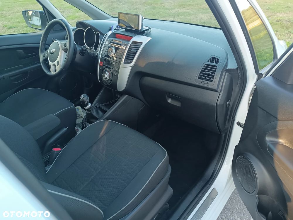 Kia Venga 1.4 Business Line - 28