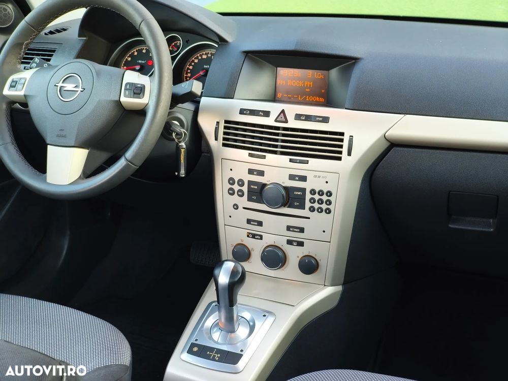 Opel Astra 1.6 Automatik Cosmo - 12