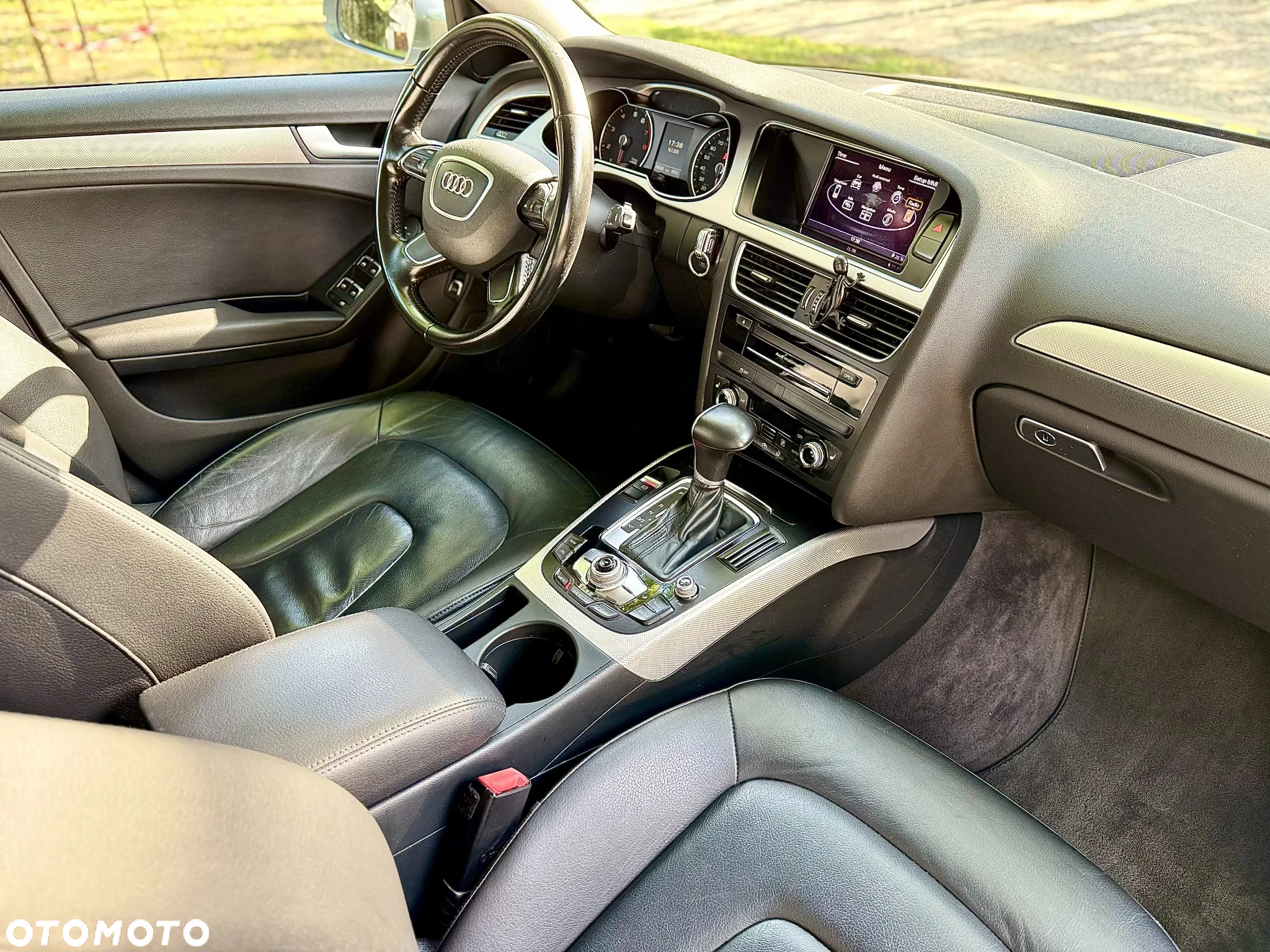 Audi A4 - 12