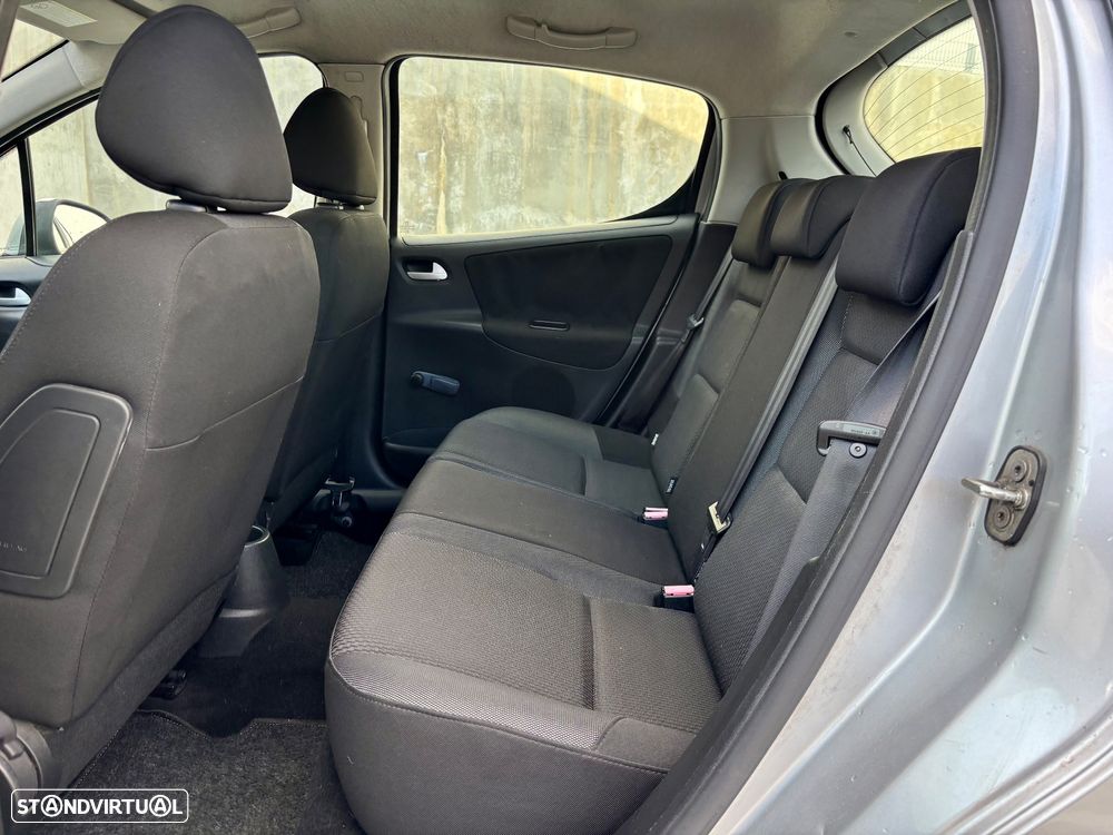 Peugeot 207 1.4 16V Trendy - 33