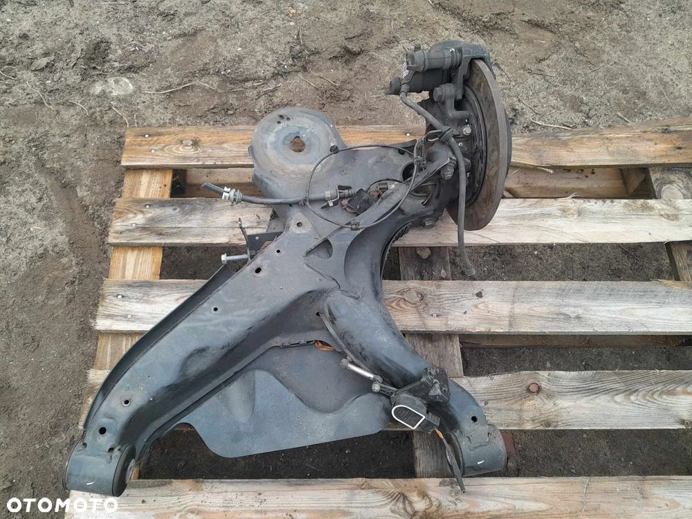 WAHACZ LEWY TYLNY TYŁ MERCEDES VITO W447 14- 2014-  ZWROTNICA - 3