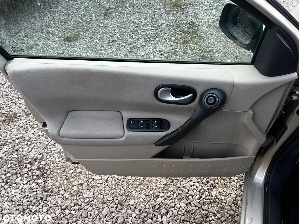 Renault Megane - 24