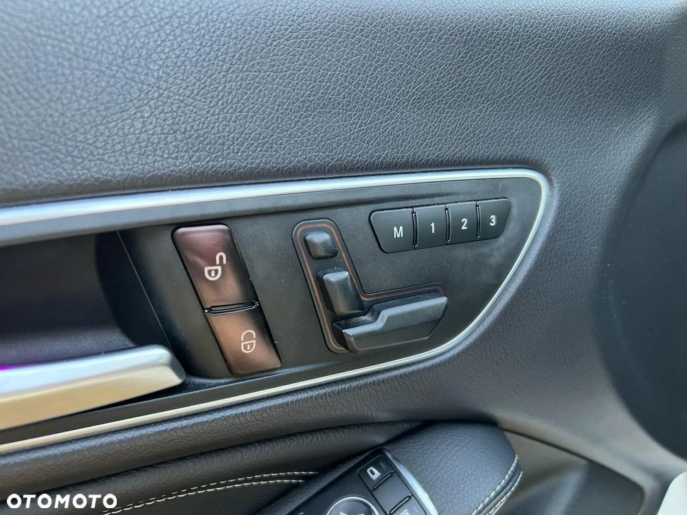 Mercedes-Benz CLA 250 7G-DCT AMG Line - 16