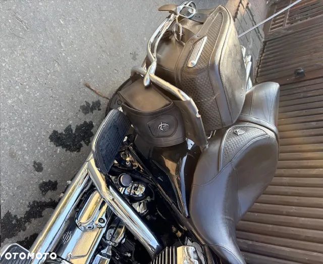 Harley-Davidson Touring Road King - 11