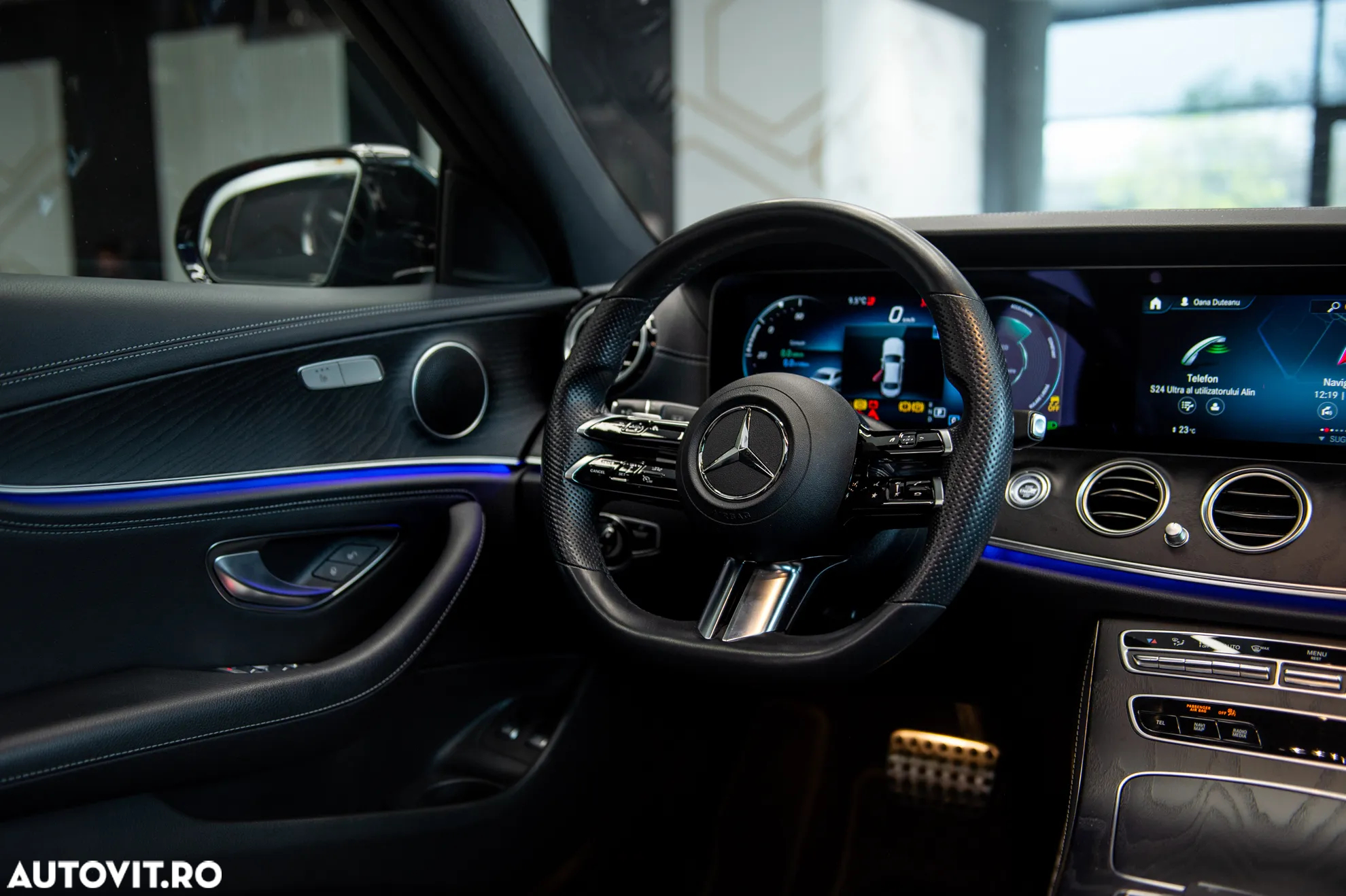 Mercedes-Benz E 300e 4Matic 9G-TRONIC Edition AMG Line - 19