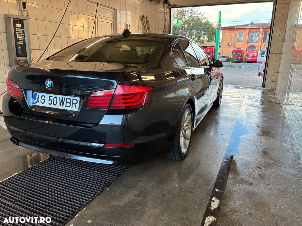 BMW Seria 5 525d xDrive Aut. - 33