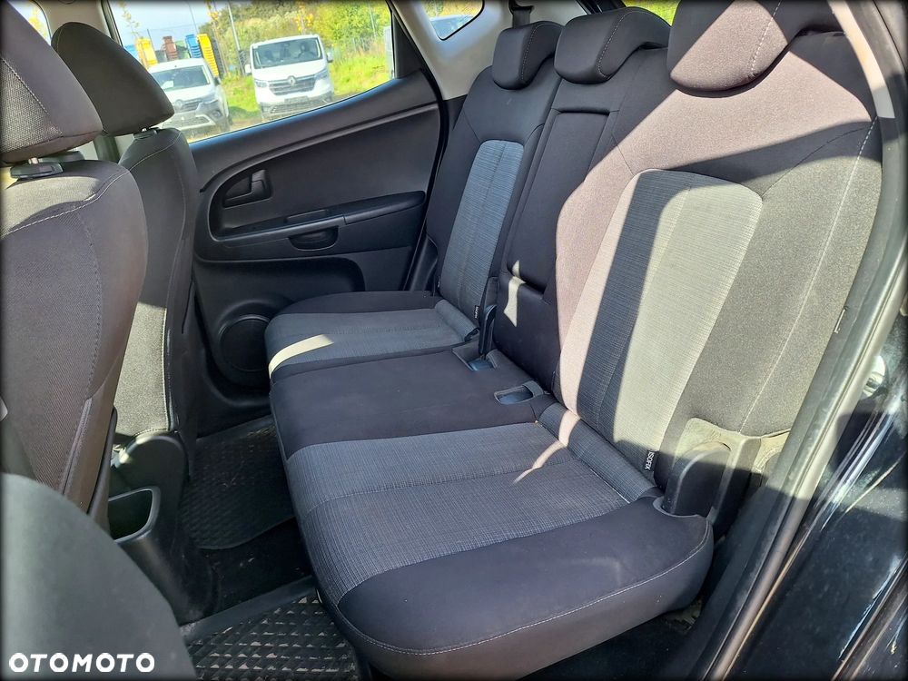 Kia Venga 1.6 L - 9