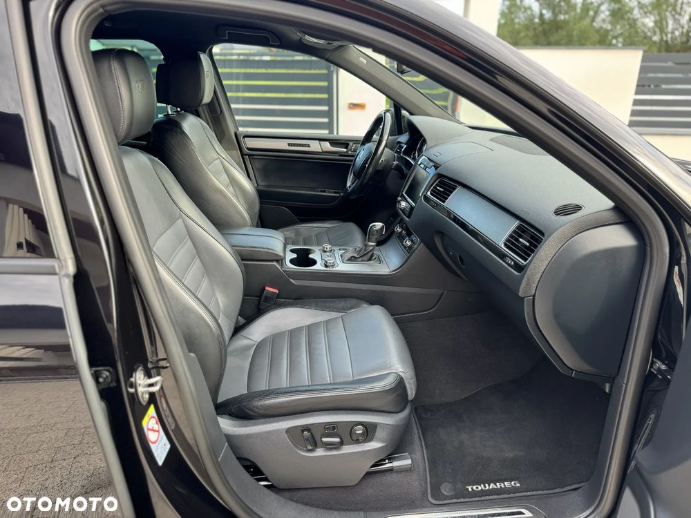 Volkswagen Touareg 3.0 V6 TDI BMT Perfectline R-Style - 30
