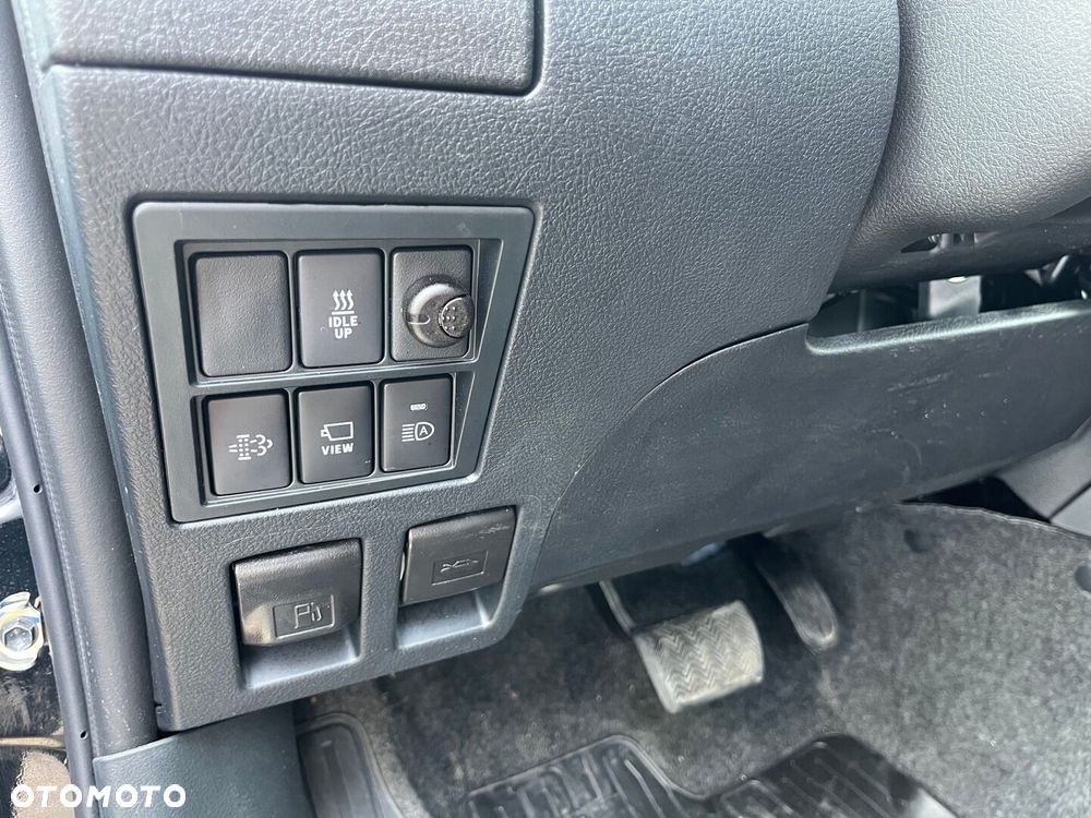 Toyota Hilux 2.8 D-4D mHEV Double Cab Executive 4x4 - 24