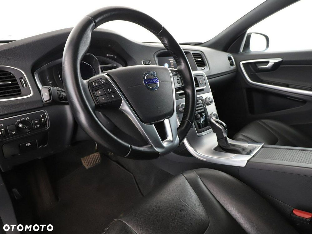 Volvo V60 Cross Country D3 Geartronic Pro - 15