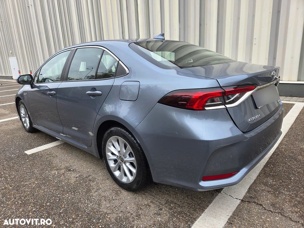 Toyota Corolla Sedan 1.8 HSD Dynamic - 28