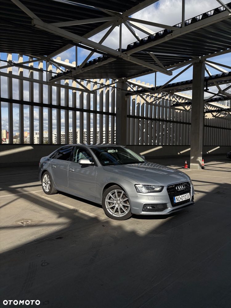 Audi A4 Limousine - 10