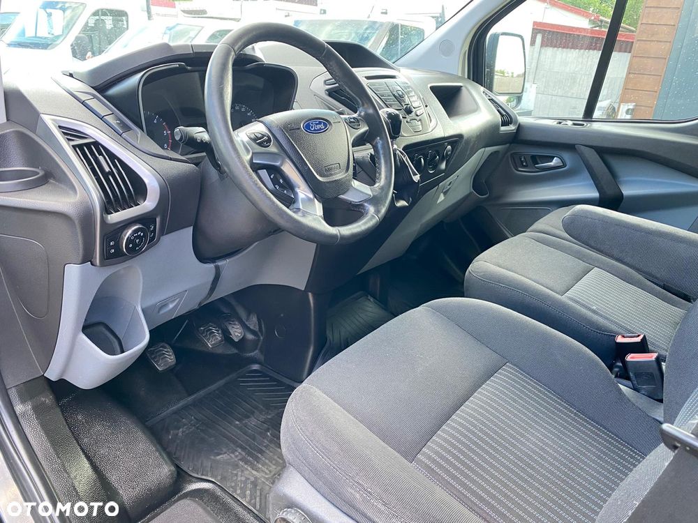 Ford TRANSIT CUSTOM - 10