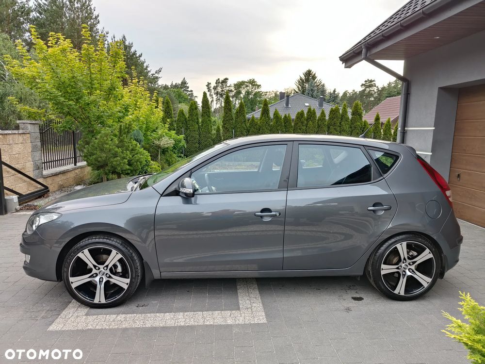 Hyundai i30 1.4 Blue Comfort - 25