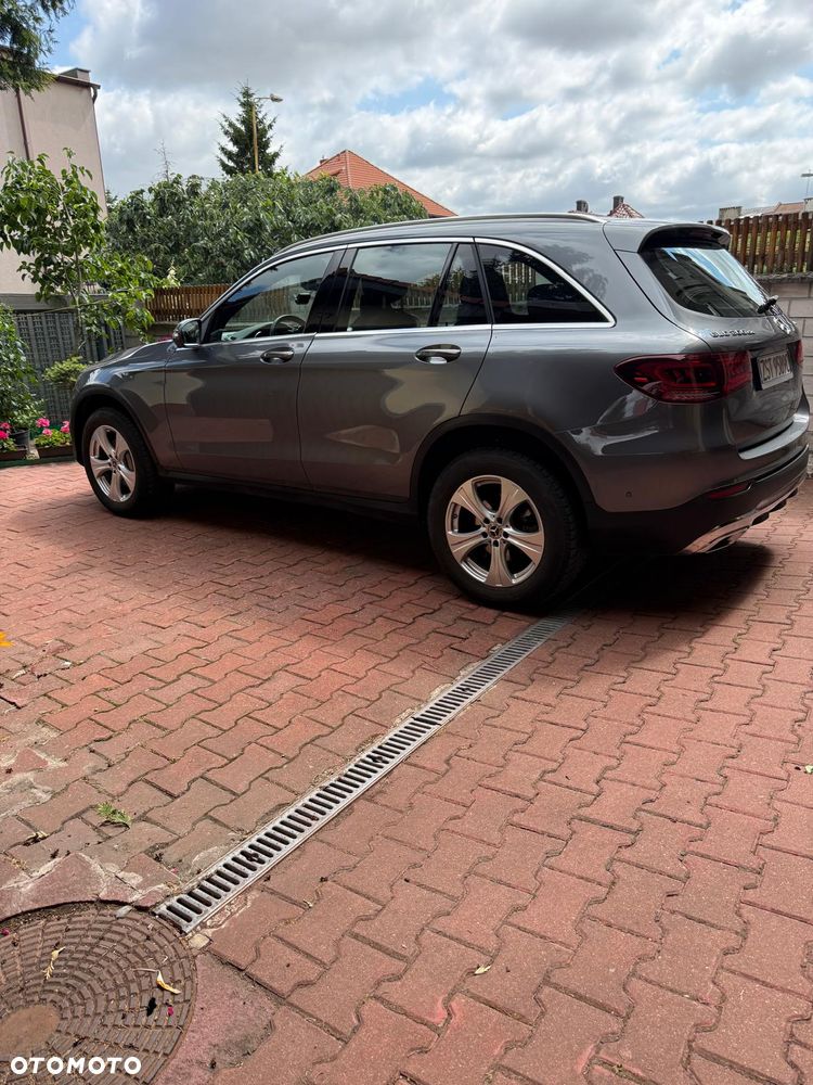 Mercedes-Benz GLC - 27