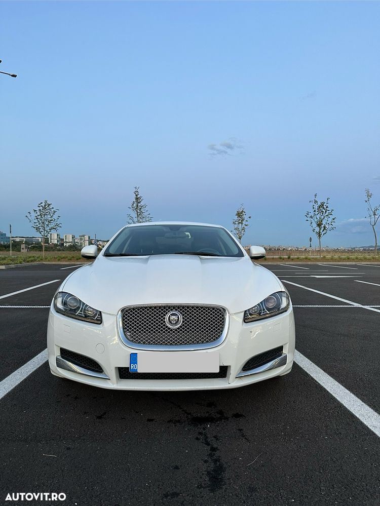 Jaguar XF 2.2D Luxury - 4