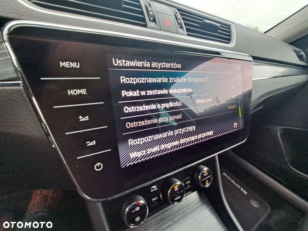 Skoda Superb 2.0 TDI 4x4 Style DSG - 18