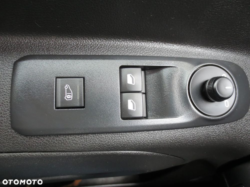 Fiat DOBLO SALON POLSKA ORYGINAŁ MAŁY PRZEBIEG - 23