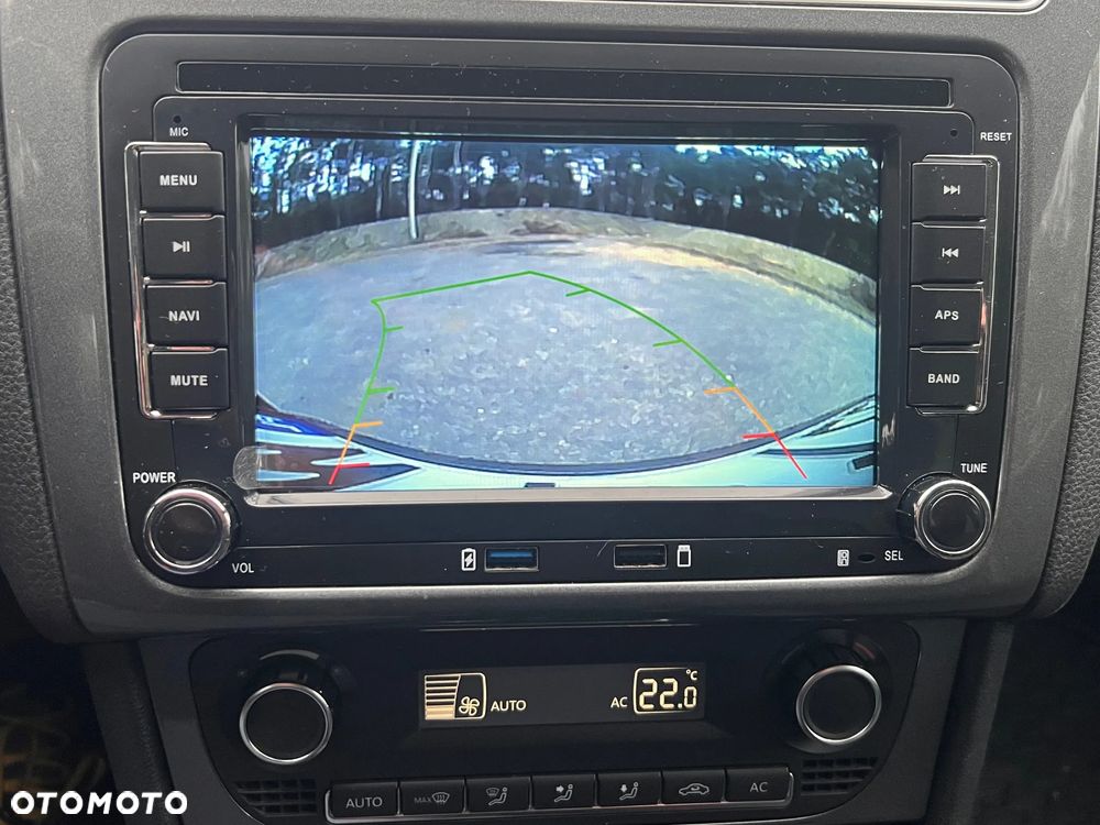 Volkswagen Polo 1.6 TDI Blue Motion Technology Highline - 9