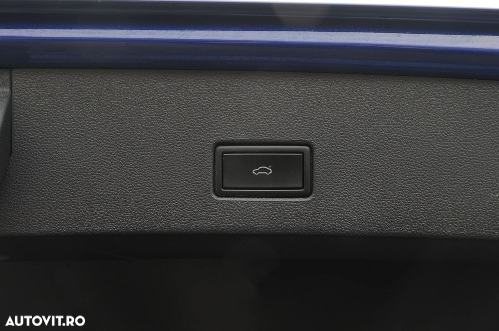 Volkswagen T-Roc R 2.0 TSI OPF 4Motion DSG - 38