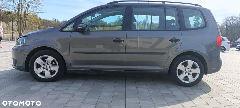 Volkswagen Touran 1.6 TDI DPF BlueMotion Technology Life - 11