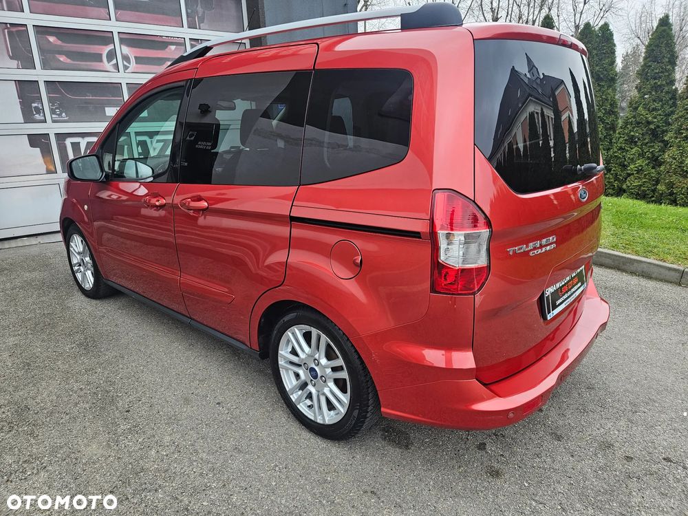 Ford Tourneo Courier 1.0 EcoBoost Titanium - 11