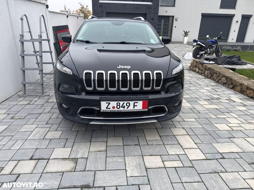 Jeep Cherokee - 3