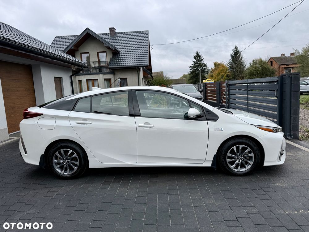 Toyota Prius - 16