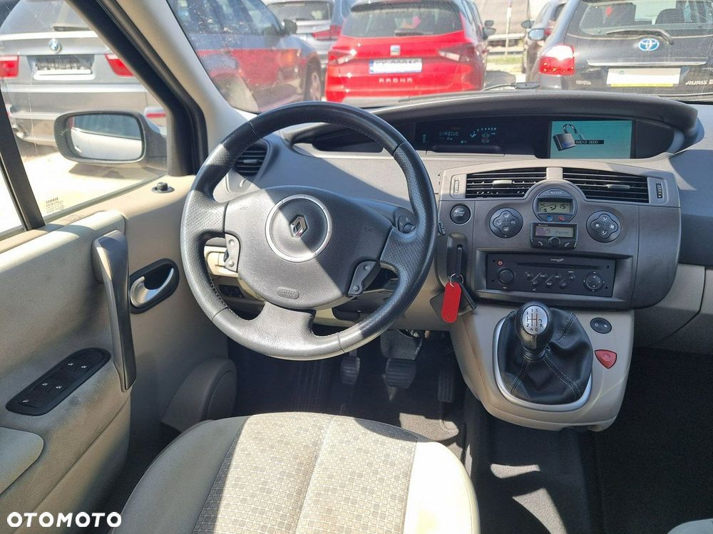 Renault Scenic - 13
