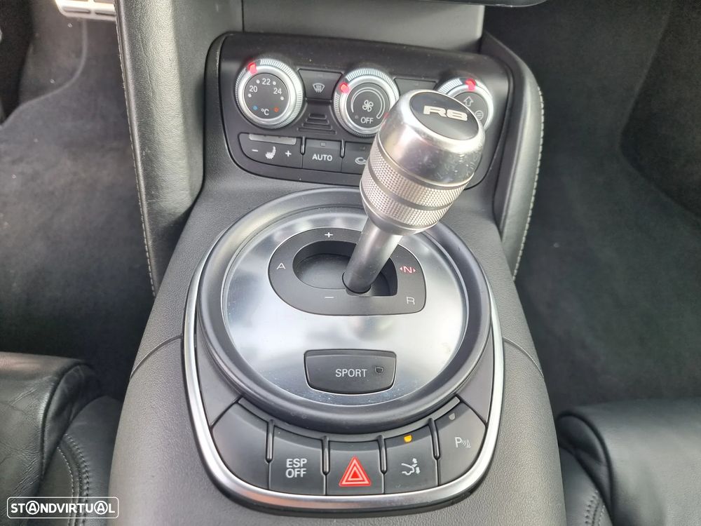 Audi R8 Coupé 4.2 FSI quattro R tronic - 18