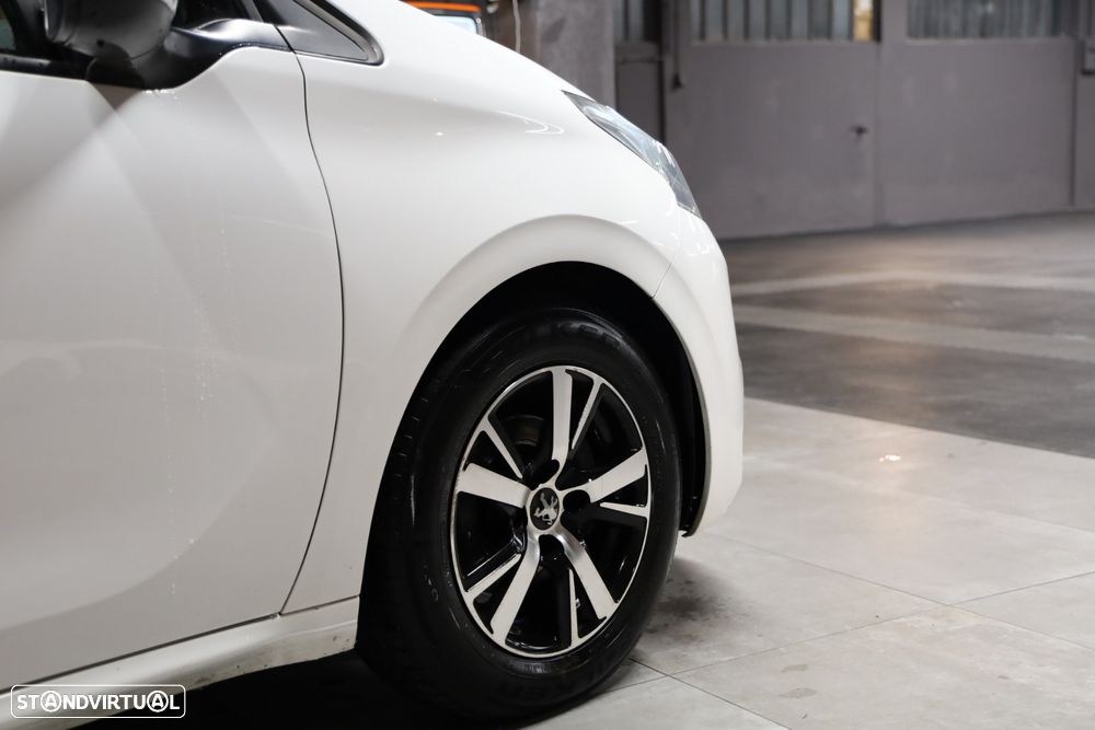 Peugeot 208 1.6 BlueHDi Style - 2